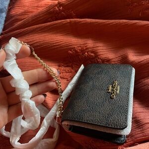 Coach chain bag/wallet